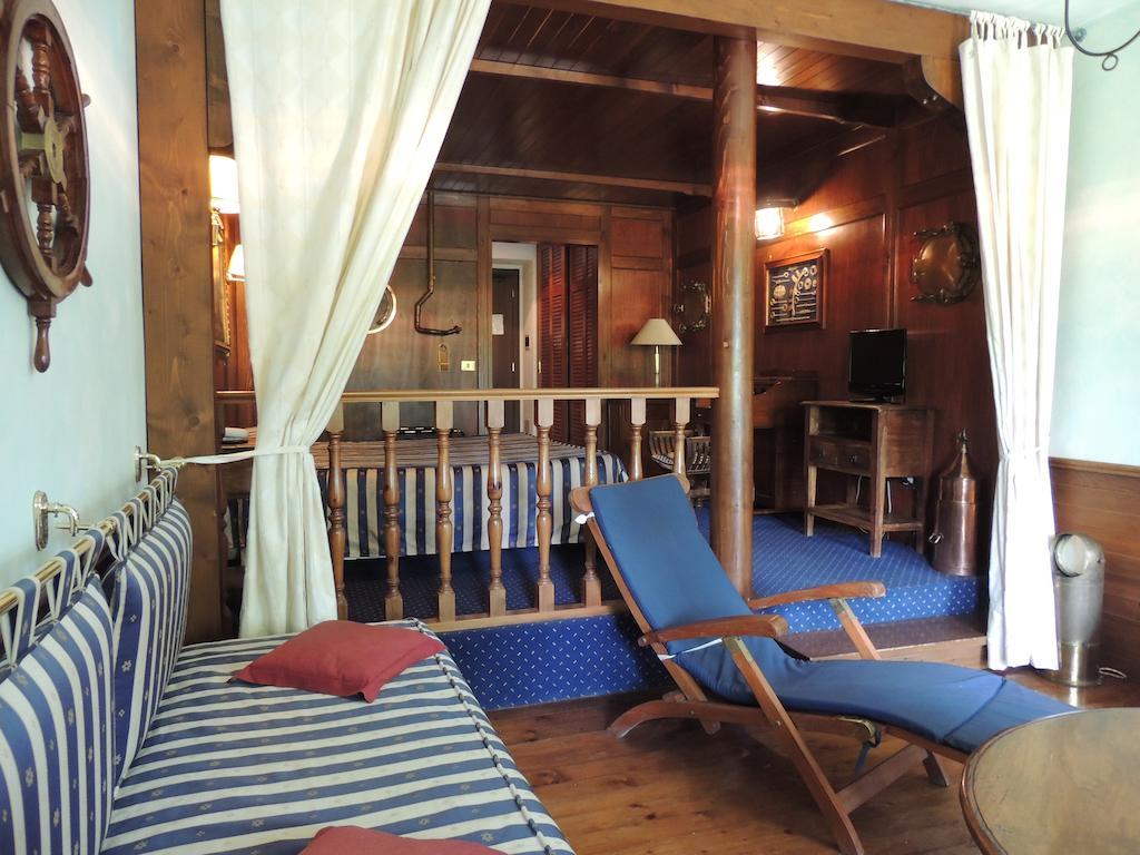 Villa Country Relais I Due Laghi Anguillara Sabazia Habitación foto