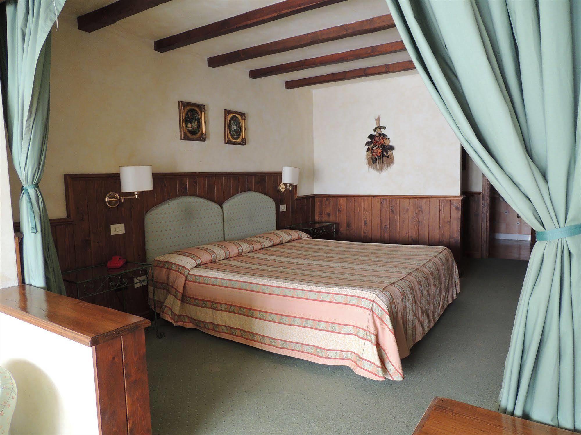 Villa Country Relais I Due Laghi Anguillara Sabazia Exterior foto